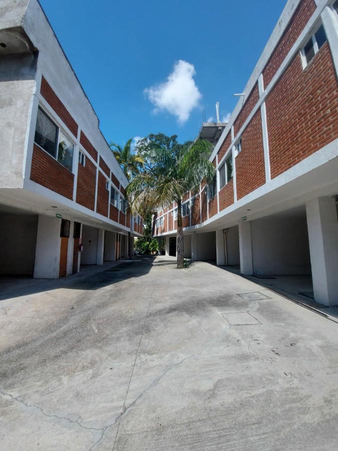 Auto Hotel Jardines De Amatitlan Куэрнавака Экстерьер фото