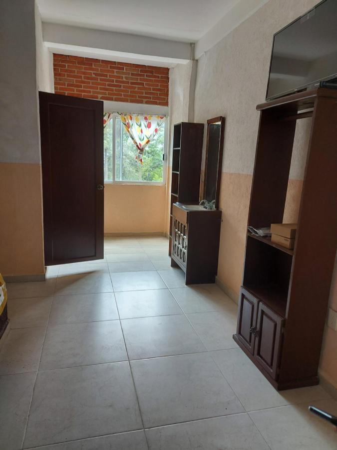 Auto Hotel Jardines De Amatitlan Куэрнавака Экстерьер фото