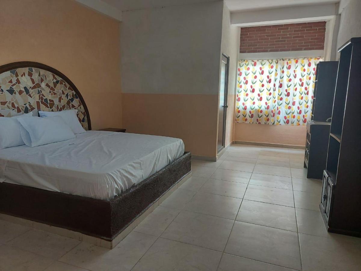 Auto Hotel Jardines De Amatitlan Куэрнавака Экстерьер фото